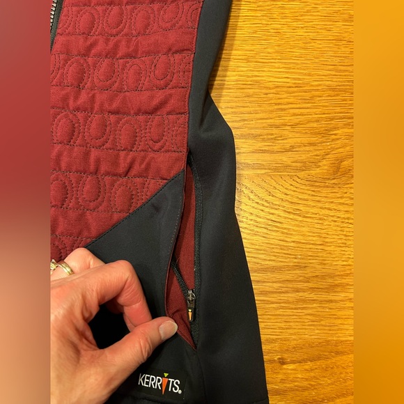 KERRITS On Track Quilted Vest Women’s Medium Maroon/Black Equestrian Full Zip - Picture 4 of 7